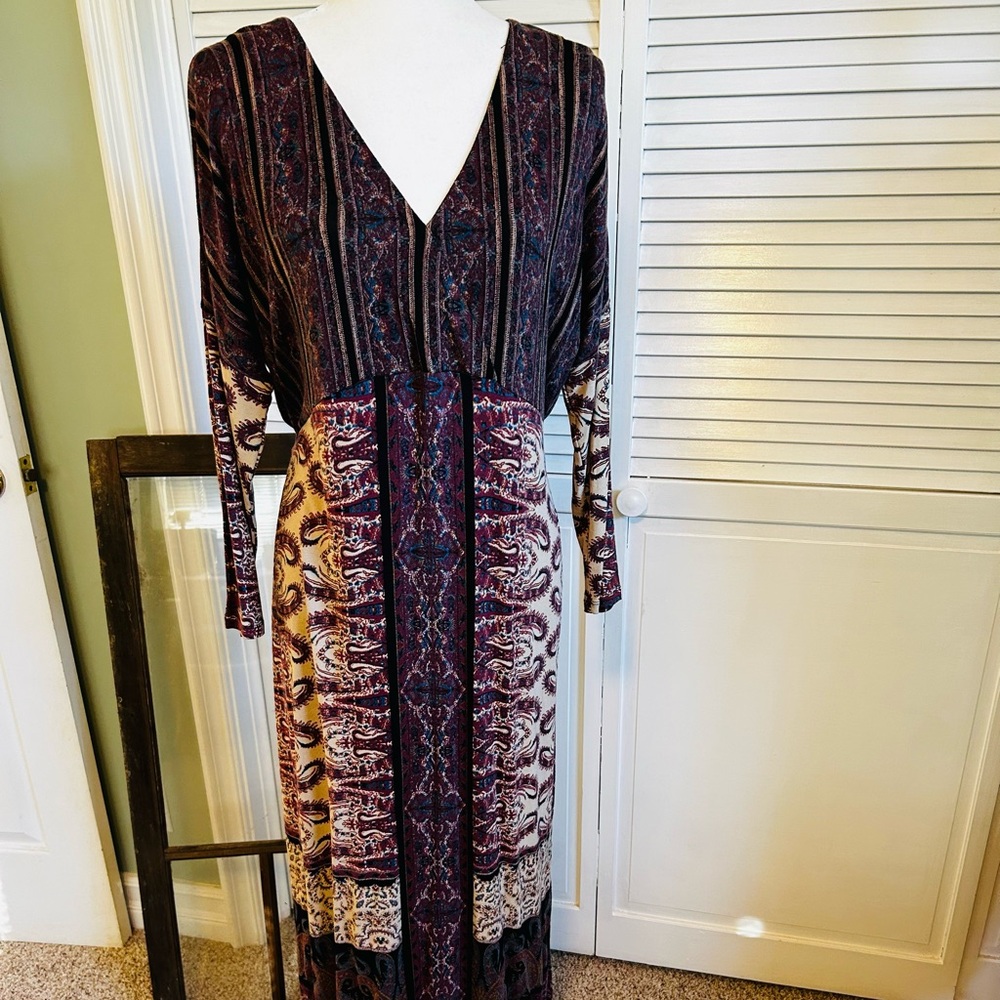 Beautiful Lucky Brand midi dress.
